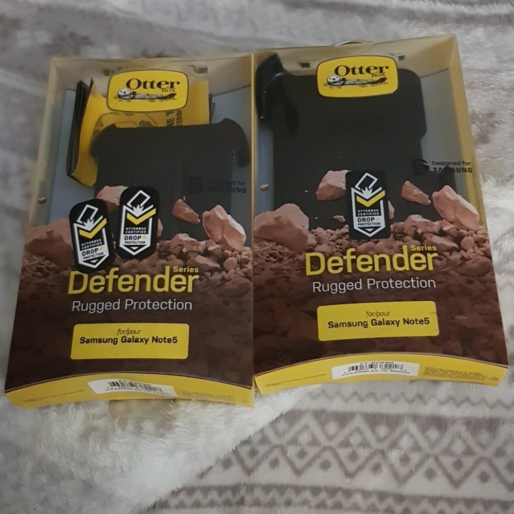 Otter Box rugged protection outer case with clip